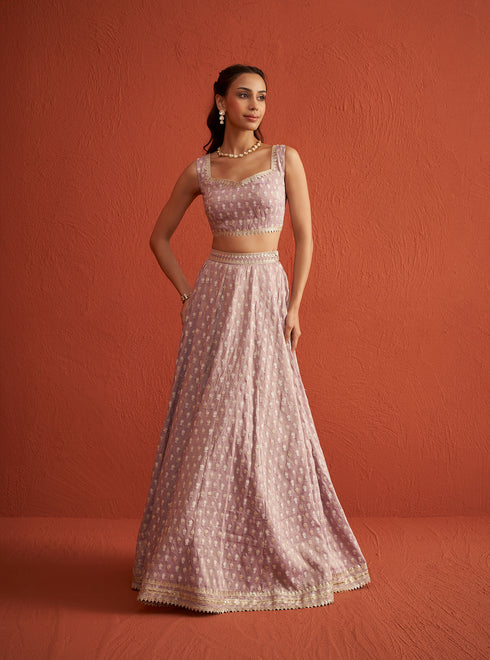 Heeriye Lehenga